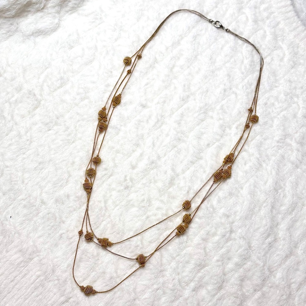 Vintage Trifari 3 Strand Gold Tone Necklace Woven Bead Accent Clasp Closure - Picture 2 of 8